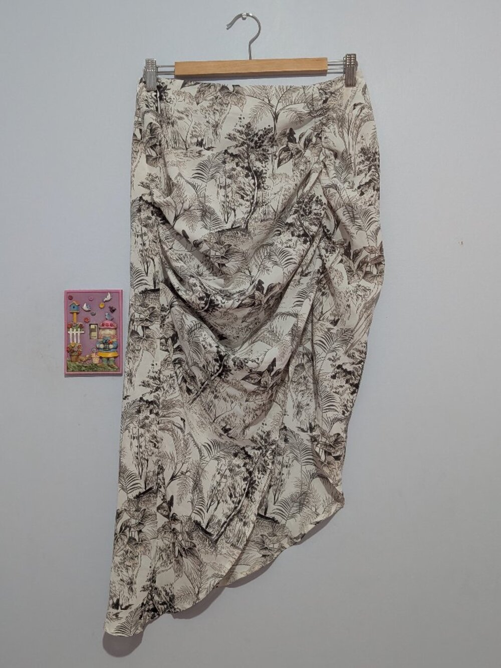 Cider Landscape Painting Ruched Skirt, Black/White, Size Medium